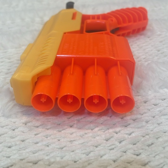 Nerf alpha strike Fang QS-4 multi dart toy orange yellow - Picture 4 of 5
